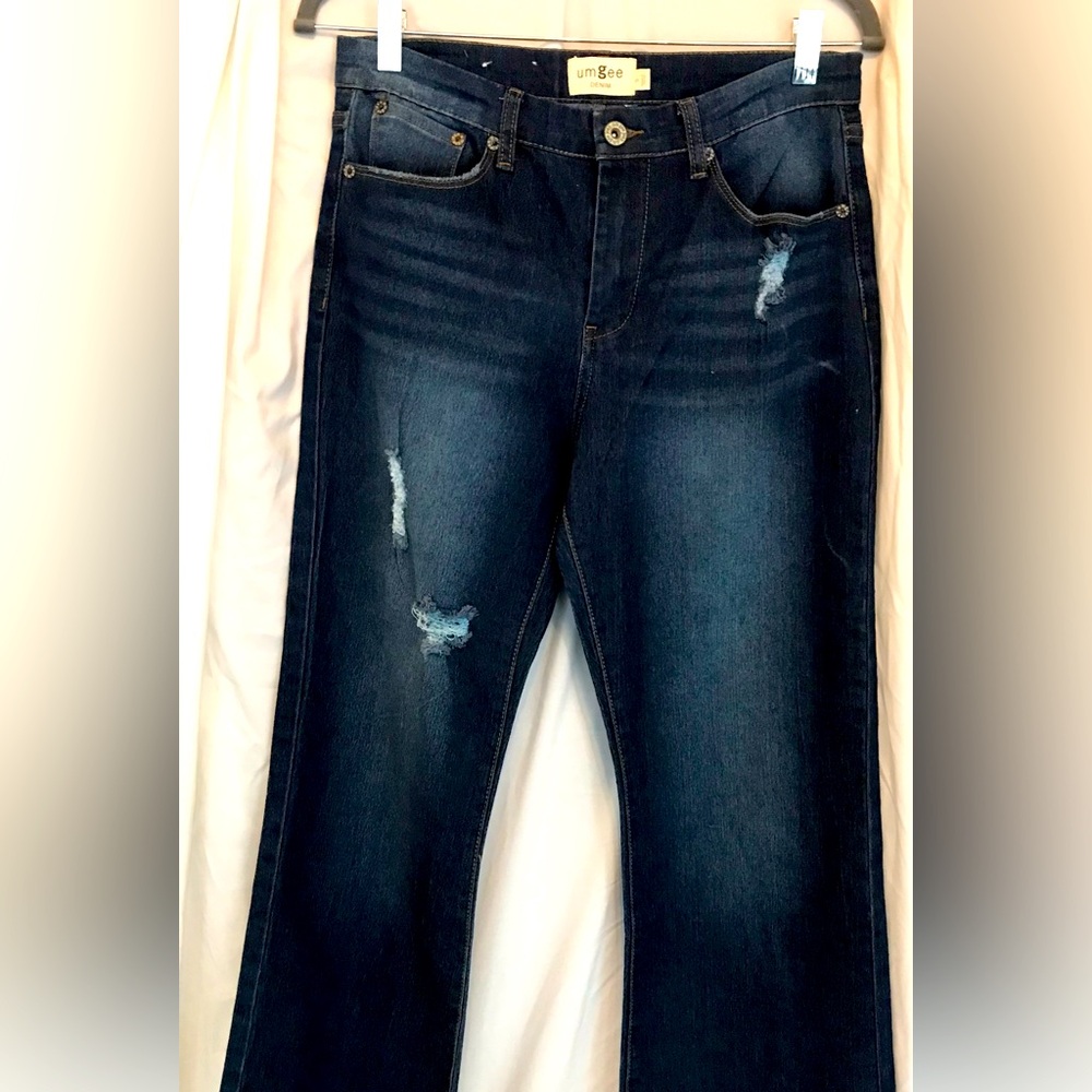 Women/juniors NWOT UMGEE Jeans Size 3